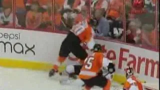 Chris Pronger nails Patrick Kane