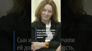 «Ушла в космос»: печальное известие от друга неизлечимо больной Тереховой