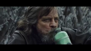 Luke milking Alien The Last Jedi