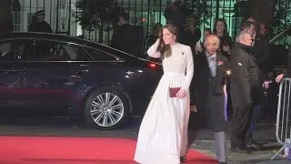 Kate walks red carpet at London movie premiere