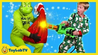 Grinch Takes Toys! Santa Claus Christmas Toy Surprise for Kids, Hot Wheels Cars & Opening Presents