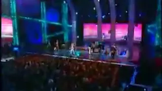 Café Tacvba y Calle 13 - Vámonos / No Hay Nadie Como Tú [MTV Premios 2008]