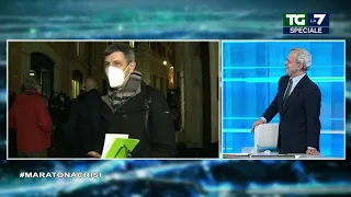 Siparietto tra Paolo Celata ed Enrico Mentana: "Vogliono sapere da noi se si vota", "Chi? Conte?"