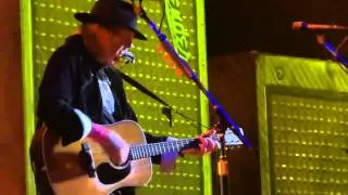 Neil Young Paris 2013   Heart of Gold