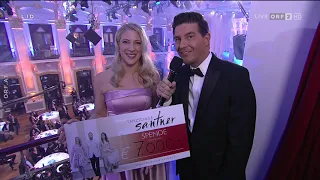 Maria Santner bei ORF Licht ins Dunkel Gala 2022 - mit 24h Tanzchallenge