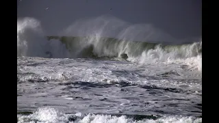 King Tide: Pacific Ocean rolls into Lincoln City