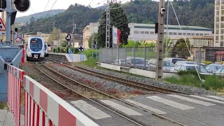 Euskotren-Unidades 904 y 928 en Ariz-Basauri