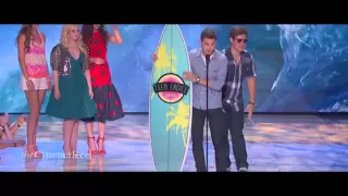 Logan Lerman - Teen Choice Awards 2013 [HD]