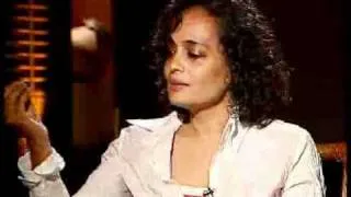 'If treated like Taslima, I'd give up writing' -Arundhati Roy 1