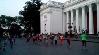 флешмоб танцы Одесса на Думской flashmob dances Odessa Dumskaya