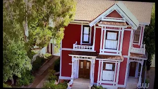 The Original Charmed Manor House Appears! Easter Egg Cameo! Charmed 4x13 "The End Is Never The End"