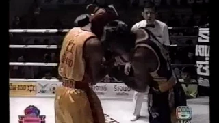 Samranthong vs Yodsanan - International Amateur Boxing