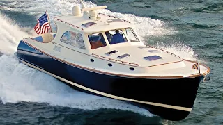 £750,000 Yacht Tour : 2001 Hinckley 44