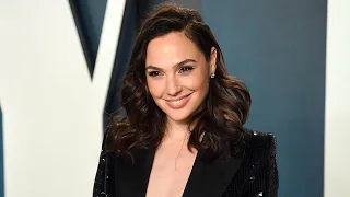 Social Media Responds to Gal Gadot's Casting As Cleopatra