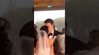 Maine Mendoza and Arjo Atayde 'kiss the bride' moment