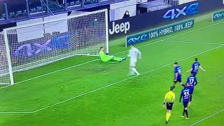 Cristiano Ronaldo falla penal vs Atalanta