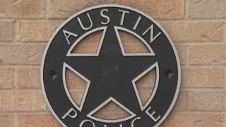 Austin police officers receive de-escalation training | FOX 7 Austin
