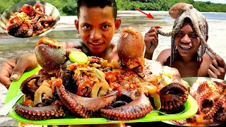 Catching Seafood 🐙🦀 Giant Octopus curry spicy - Cooking octopus for eating #day10