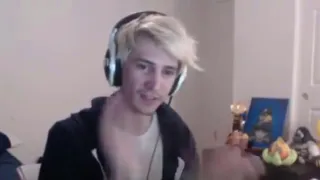 xQc Clap the loudest possible