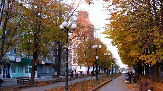 Мариуполь... В городе осень.