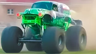 Bloomsburg Monster Truck Freestyle: The Grave Digger 1