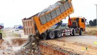 Massive Heavy Loading Power Truck Dumping Stone For Side Road Foundation Construction Technology