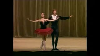 Don Quixote Pas de deux - Lyudmila Semenyaka & Yuri Vasyuchenko