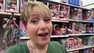 Doll Hunting for Monster High Skulltimate Locker Things!