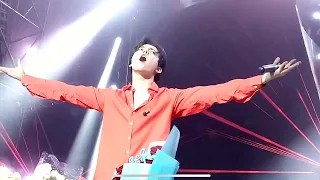 Димаш / Dimash 《  Screaming  》 Arnau Envoy Concert Krasnodar 2020 fancam