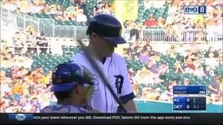 Ian Kinsler leads off with home run - July 15th, 2016.