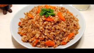 Гречка с луком и морковью. / Buckwheat with onions and carrots.