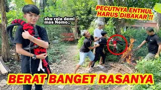 Gak Tega Banget !! BAKAR PECUT KESAYANGAN ENTHUL :(