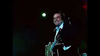 Johnny Cash - Folsom Prison Blues (Live in Paris, France) [1981 TV Broadcast]