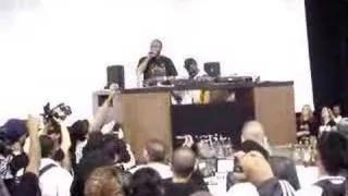 Mos Def performs @ Magic Feb 2008 (madlib beat)