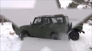 УАЗ 469 по снегу, замерзшему болоту в -20.