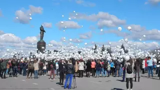 Флешмоб "Подними голову", Нижний Новгород, 12 апреля 2016