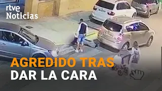 La reacción de un peatón al que casi ATROPELLAN con un coche en PICASENT | RTVE Noticias