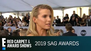 Betty Gilpin Wins E!'s Most Entertaining Red Carpet Moment Award | E! Red Carpet & Award Shows