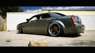 Slammed Chrysler 300c - AG Wheels