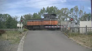 Spoorwegovergang Lemud (F) // Railroad crossing // Passage à niveau