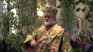 В День Святой Троицы Свято-Троицкая Александро-Невская Лавра празднует свой престольный праздник.
