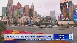 Las Vegas, Allegiant Stadium gets ready for Super Bowl LVIII