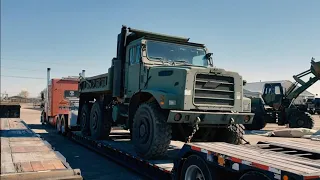 Военная техника доступна каждому жителю США. Доставка oshkosh новому владельцу.