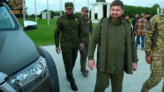 Рамзан Кадыров поздравляю с днем рождения дорогого БРАТА, командира полка АХМАТ-Чечня