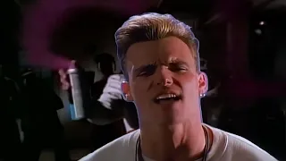 ICE ICE BABY - VANILLA ICE (VÍDEO 4K OFICIAL) (UHD)