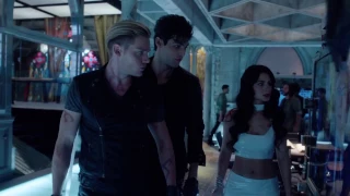 Jalec (Jace & Alec) Scenes - 1x01