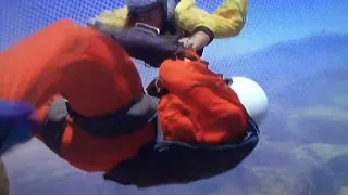 The Incredible Hulk Free Fall Jack Stewart gives David the parachute scene
