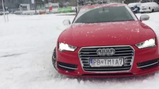 Audi A7 Snow drift