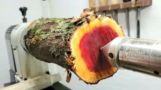 Woodturning - Red goblet!! #Classic 職人技!木工旋盤で枝から真っ赤なシャンパングラス！