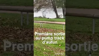 Loris au pump track d'autun